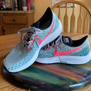 Nike Zoom Pegasus 35 Men's Sz. 9